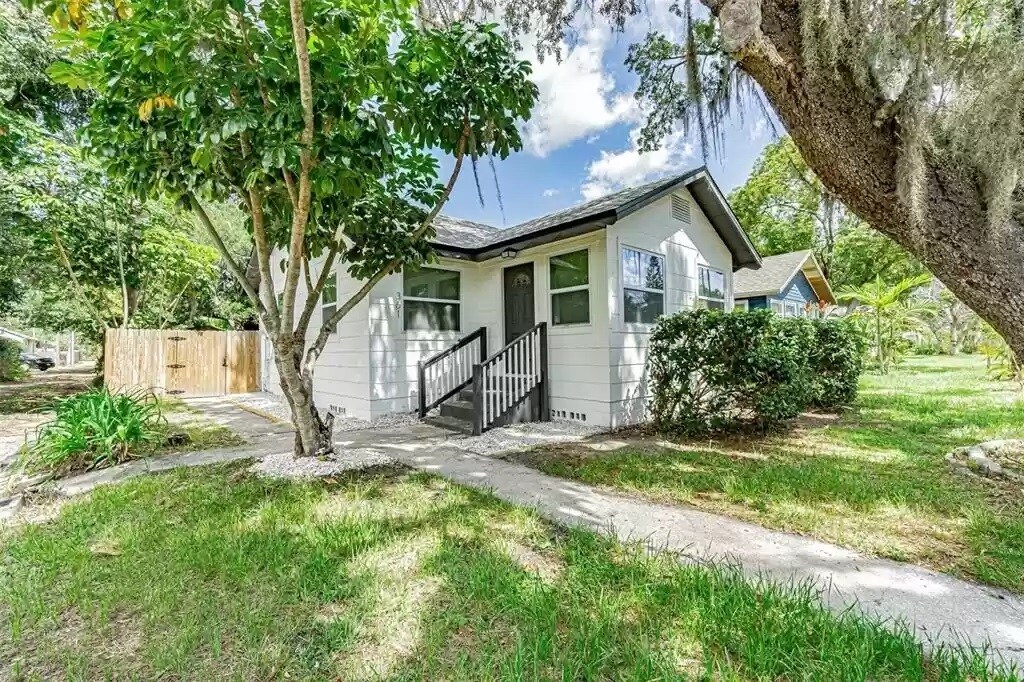 361 3rd St NW, Largo, FL 33770 House Rental in Largo, FL