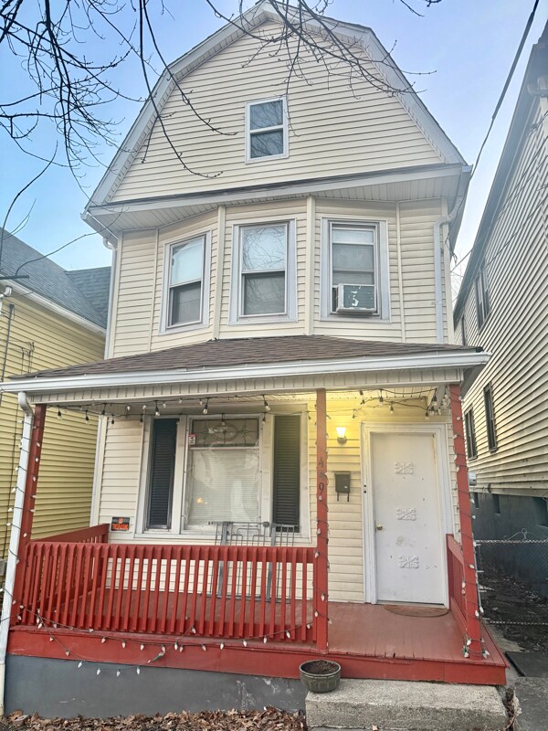 Building Photo - 449 New Market St