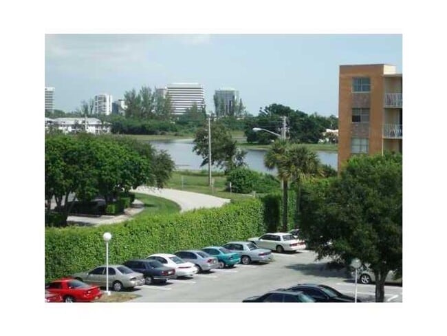 Building Photo - 480 Executive Center Dr