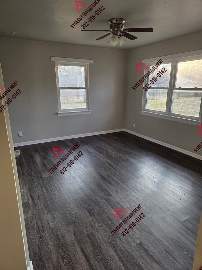 Foto del edificio - 2045 Covert Ave