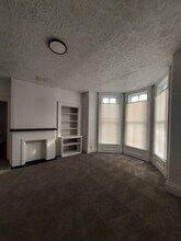 Building Photo - 240 W Main St