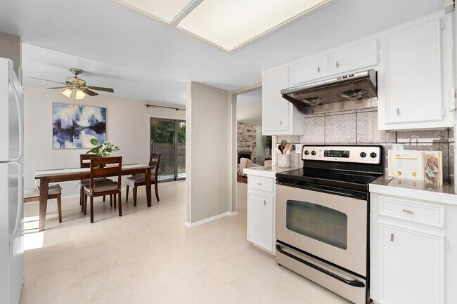 Building Photo - 5901 Camino Seco