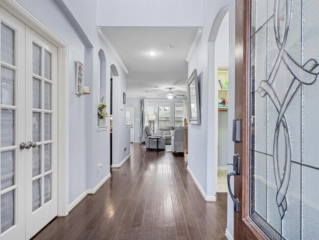 Foto del edificio - 7011 Riata Hills Ln