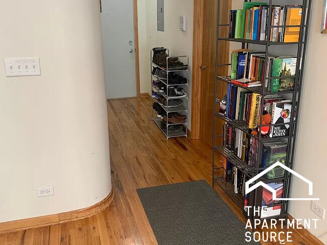 Foto del edificio - 7044 N Paulina St