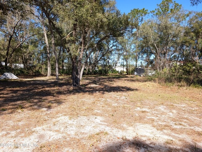 Building Photo - 179 Violet Cir