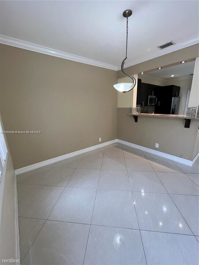 Building Photo - 3 br, 2.5 bath Townhome - 3540 Morningside...