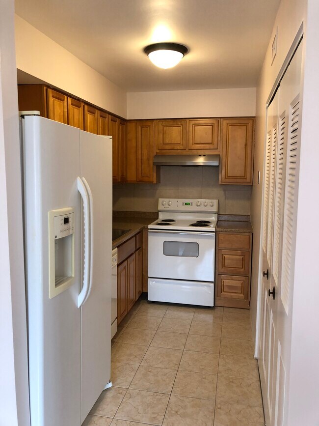 2001 Jason Dr Unit 2, Huntingdon Valley, PA 19006 Apartments in