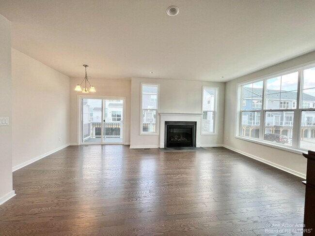 Foto del edificio - 2875 Rayfield Ave