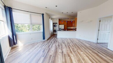 Building Photo - 215 5th St SW