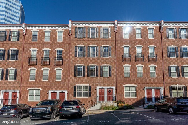 Building Photo - 705 Captains Way