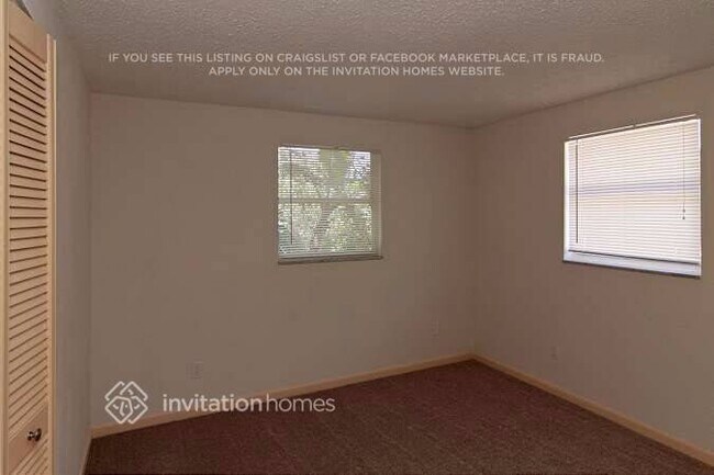 Foto del edificio - 13156 120th St N