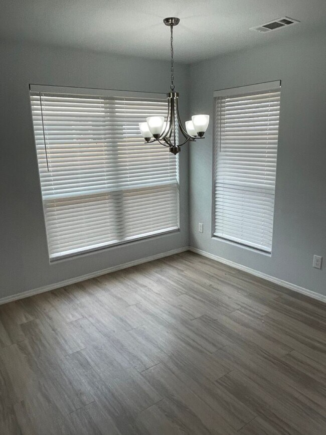 Foto del edificio - NOW PRELEASING: 3 bed/ 2 bath in Odessa!