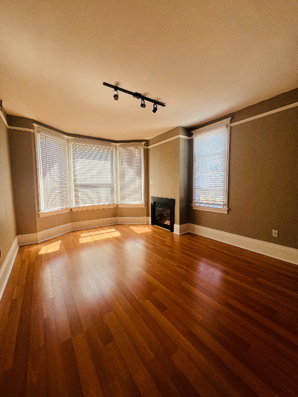 Photo - 312 E Olive Pl House