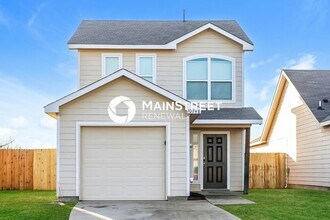 Building Photo - 10748 Many Oaks Dr