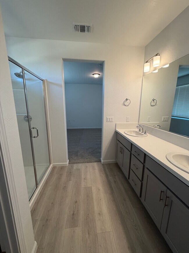 Foto del edificio - 3021 Monarch St