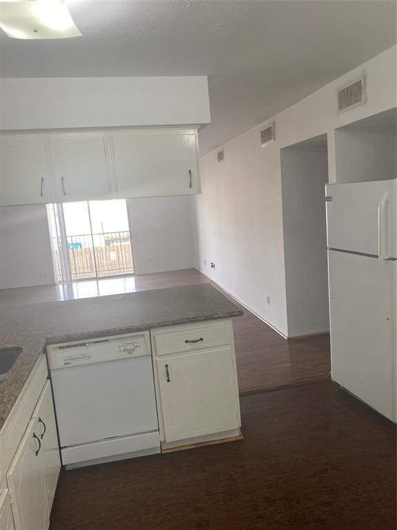 Foto del edificio - 1901 S Voss Rd