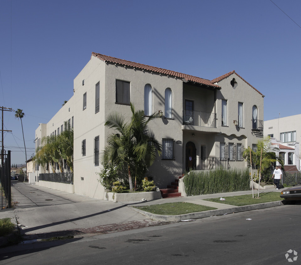 Primary Photo - The Reno Apartments