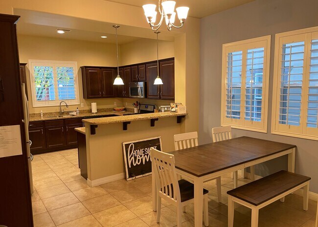 Foto del edificio - 1133 E Sterling Ln