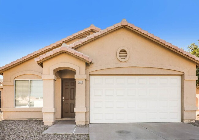 Building Photo - 5012 E Casper St