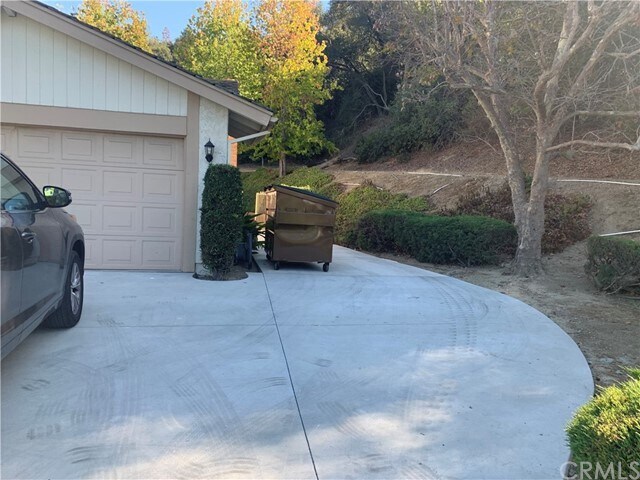 Building Photo - 3250 Dulzura Dr