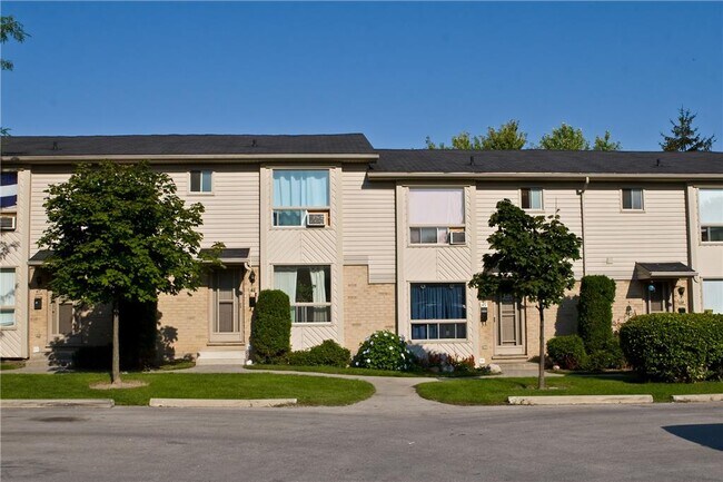 Building Photo - 310 Westminster Avenue