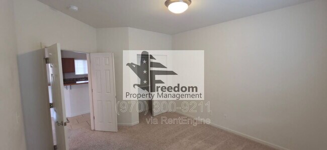 Foto del edificio - 1187 Cherrywood Ave