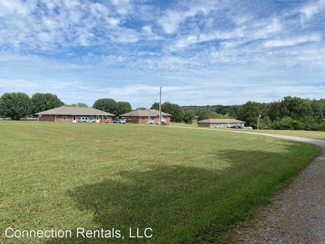 Building Photo - 2 br, 1 bath House - 320 Leyland Way Unit F