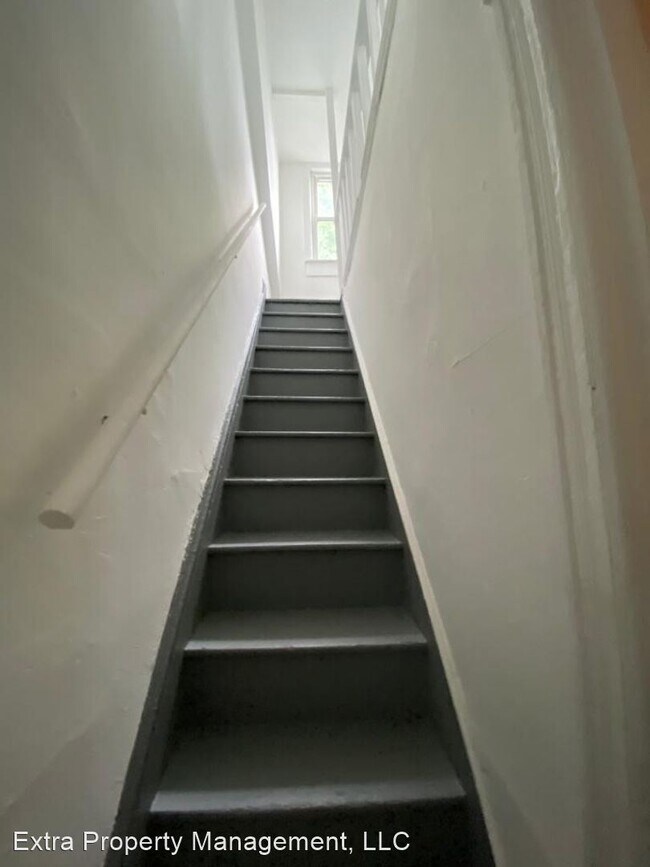 Foto del edificio - 3 br, 1 bath House - 31 S Logan Ave