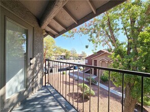 Building Photo - 2750 S Durango Dr