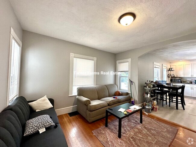 Building Photo - 30 Touro Ave