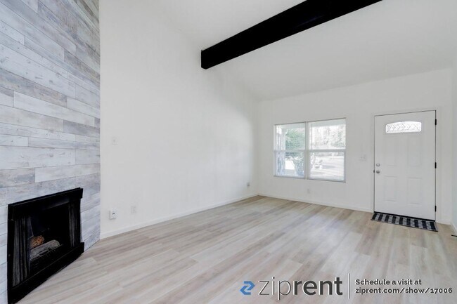 Foto del edificio - 4750 Orange Grove Ave