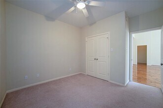 Building Photo - 93 Wick Willow Dr