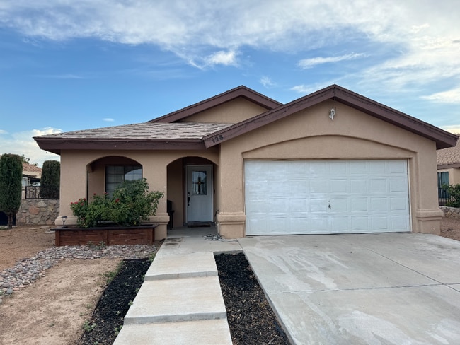 Building Photo - 128 Tierra Vista Dr