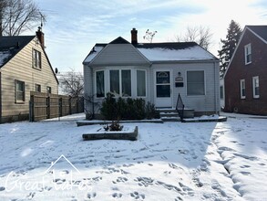 Building Photo - 16206 Forest Ave