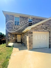 Building Photo - 808 Carla Kay Dr