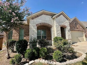 Building Photo - 11924 White River Dr