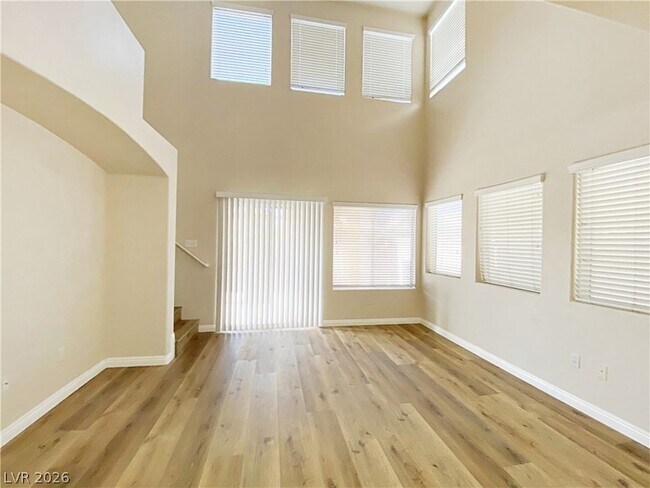 Building Photo - 5281 Valencia Crest Ave