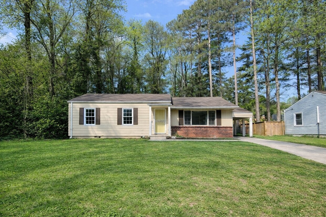 Photo - 2037 Highview Rd SW (Atlanta, GA)