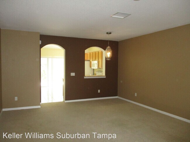 Building Photo - 15817 Fishhawk Falls Dr