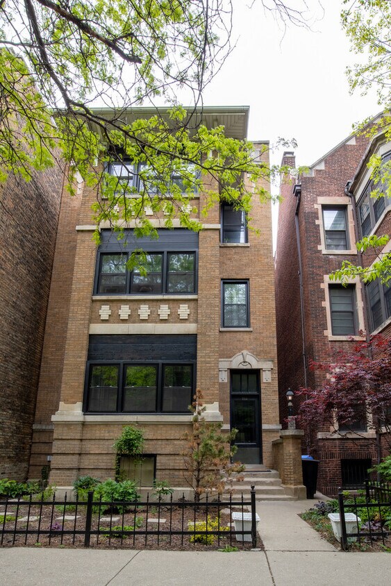 Foto principal - 712 W Buena Ave