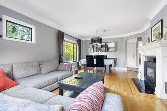 Building Photo - 3310 W 7th Ave