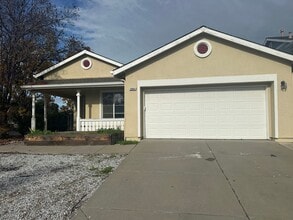 Building Photo - 885 Sawyer Way