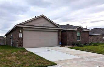 Building Photo - 21319 Sleepy Willow St