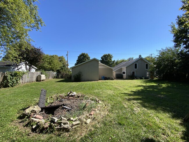 Foto del edificio - 6111 Rip Rap Rd