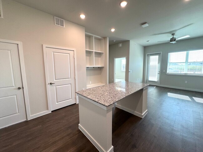 Foto del edificio - 4480 Farm to Market Rd