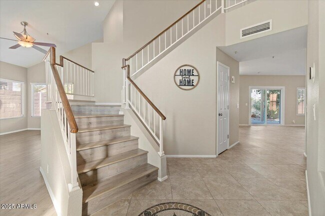 Building Photo - 9416 E Sutton Dr