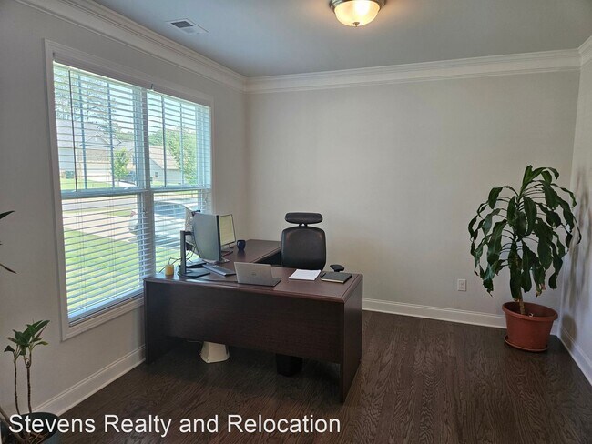 Building Photo - 5 br, 4 bath House - 124 Blossom Creek