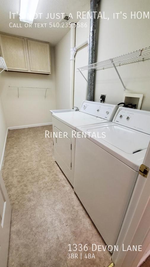 Foto del edificio - 1336 Devon Ln