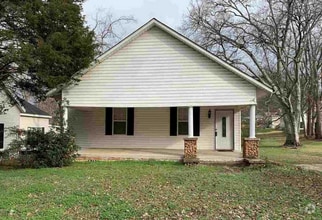 Building Photo - 204 Church Ave SE