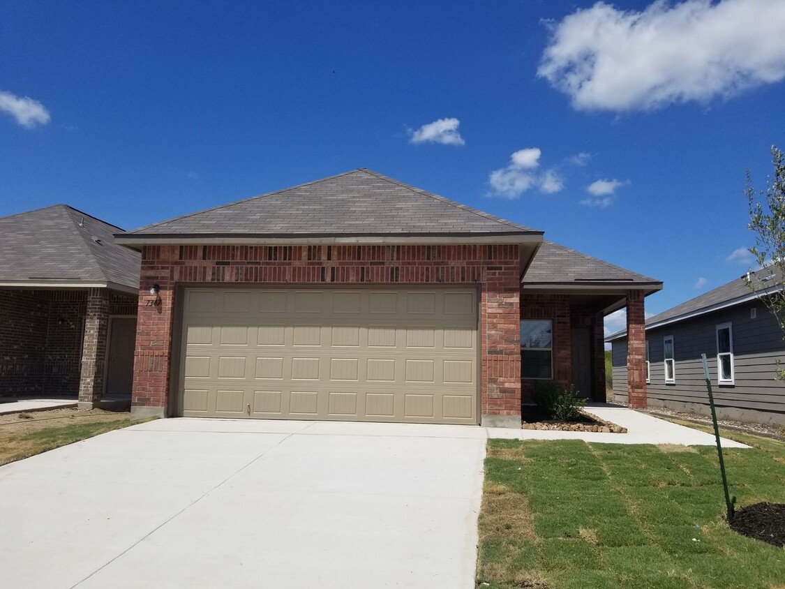 Primary Photo - Gorgeous 1 story 4 bedroom Rental!